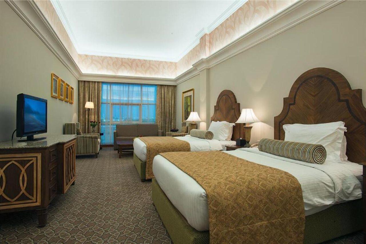 Ayla Hotel Al Ain Exteriör bild