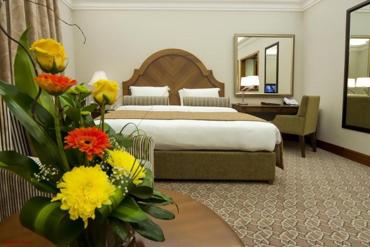 Ayla Hotel Al Ain Exteriör bild