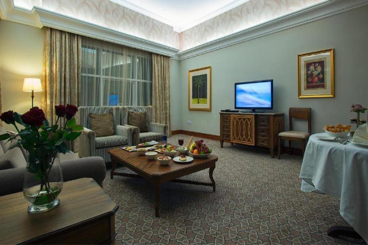 Ayla Hotel Al Ain Exteriör bild