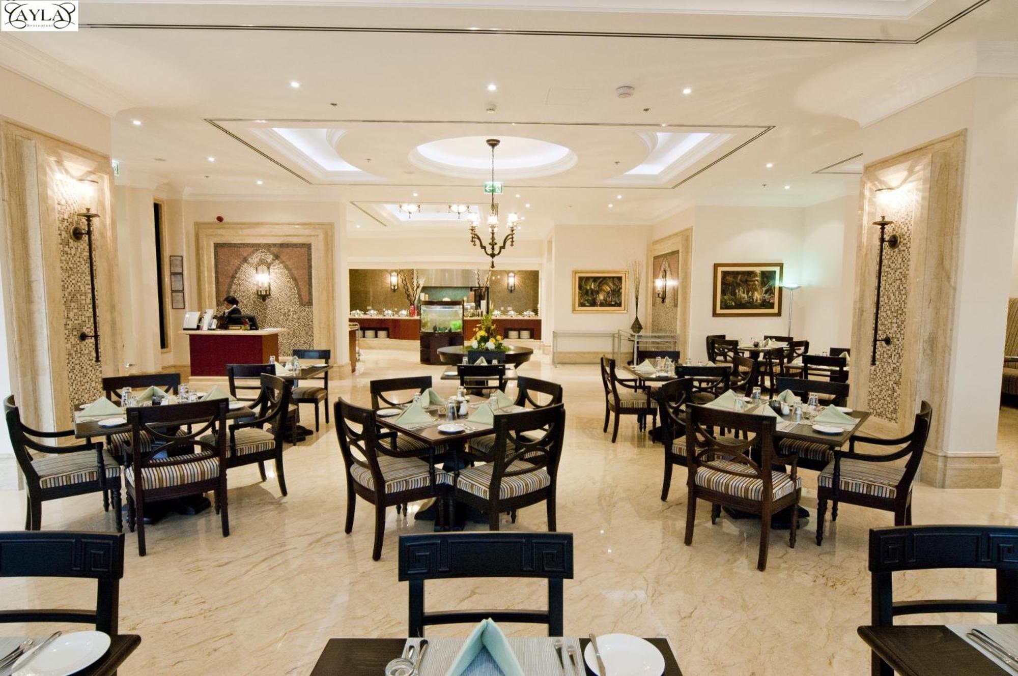 Ayla Hotel Al Ain Exteriör bild